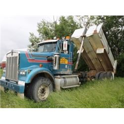 1993 KENWORTH GRAVEL TRUCK