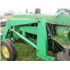 Image 10 : JOHN DEERE 3020 GAS TRACTOR