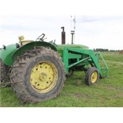 JOHN DEERE 3020 GAS TRACTOR