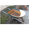 Image 1 : GREEN WHEEL BARROW