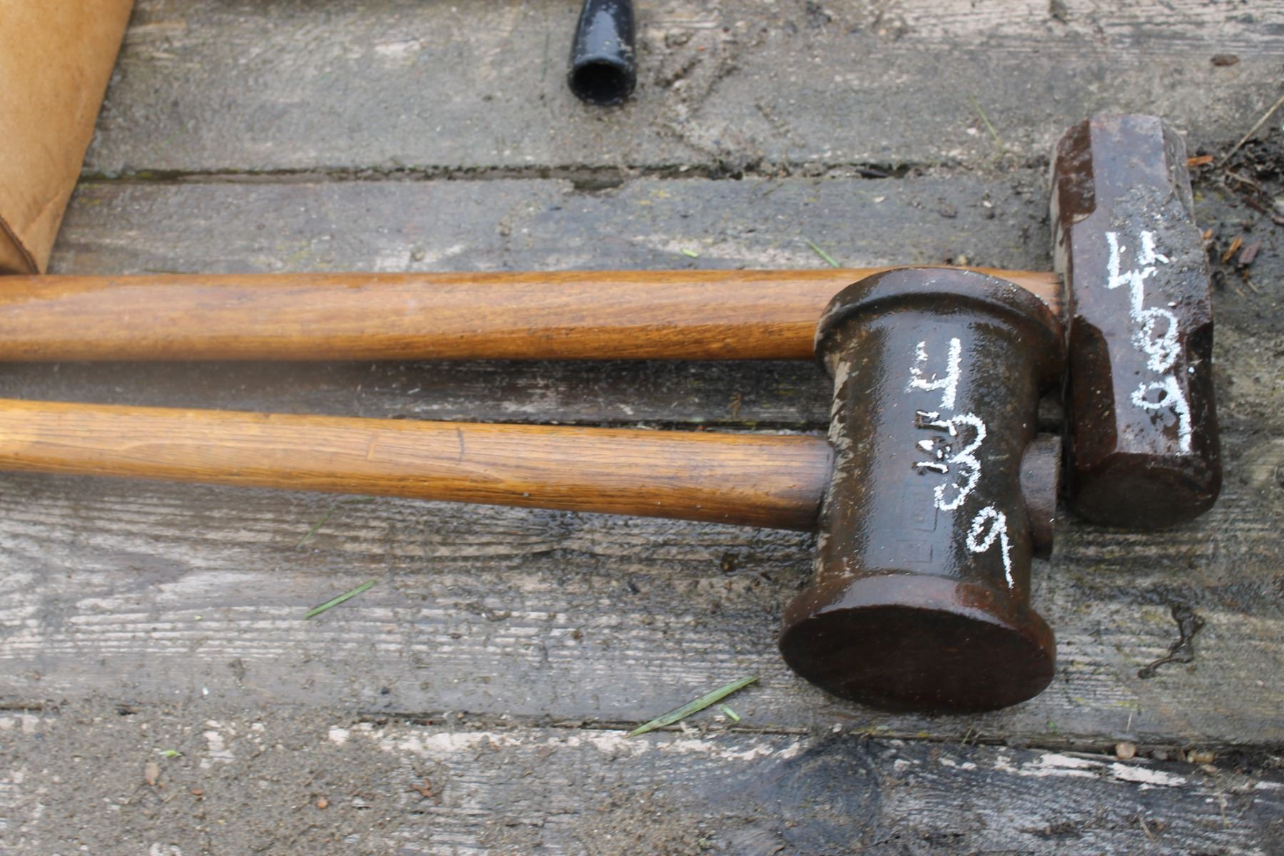 POST MAUL & SLEDGE HAMMER