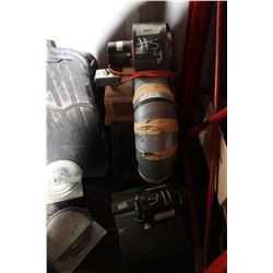 ELECTRIC MOTOR ON STAND (DUST COLLECTOR)