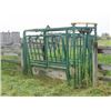 Image 1 : GREEN MR. CATTLE SQUEEZE