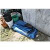 Image 1 : PILE OF BLUE TARPS