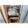 Image 2 : KITCHEN LINEN, PLASTICWARE, EPICURE CASSEROLE, & WASTEBASKET (IN CLOSET)