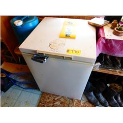 CHEST FREEZER