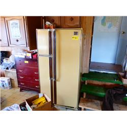 ADMIRAL FRIDGE (HARVEST GOLD)