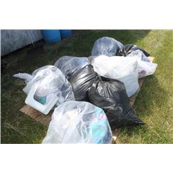 APPROX. 10 BAGS OF CLOTHING, LINEN, ETC