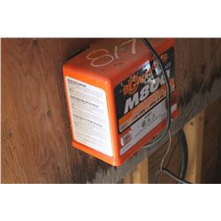 GALLAGER M800 HIGH POWER FENCE ENERGIZER