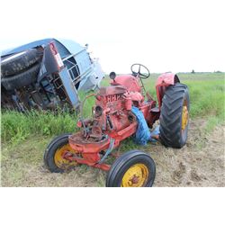 MASSEY HARRIS 44 TRACTOR (FOR PARTS)