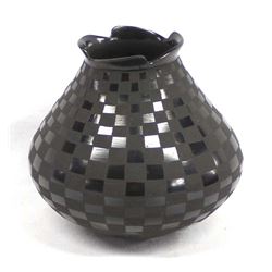 Mata Ortiz Matte on Black Pottery Jar, Quezada