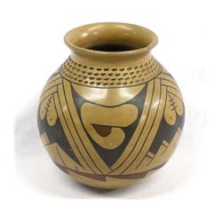 Historic Mata Ortiz Pottery Jar by Fito Tena