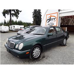A12A --  1998 MERCEDES E320 , Green , 244324  KM's