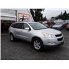 Image 3 : E5 --  2009 CHEVROLET TRAVERSE LT , Silver , 138863  KM's