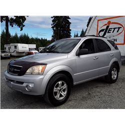 A4 --  2004 KIA SORENTO EX , Silver , 182230  KM's