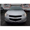 Image 2 : E5 --  2009 CHEVROLET TRAVERSE LT , Silver , 138863  KM's