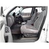 Image 21 : G5 --  2004 FORD EXPLORER XLT , White , 265808  KM's