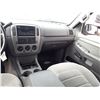 Image 26 : G5 --  2004 FORD EXPLORER XLT , White , 265808  KM's