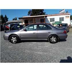 A11 -- 2000 HONDA ACCORD EX , Grey , 310314 KM's