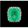 Image 2 : 9.93 ctw Emerald and Diamond Ring - 14KT Yellow Gold