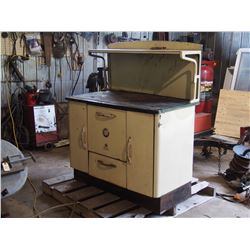 McClary Royal Charm Wooden Stove