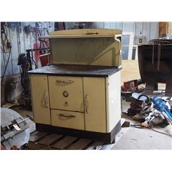 McClary Royal Charm Wooden Stove - Bodnarus Auctioneering