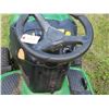 Image 5 : John Deere LA165 Lawn Tractor
