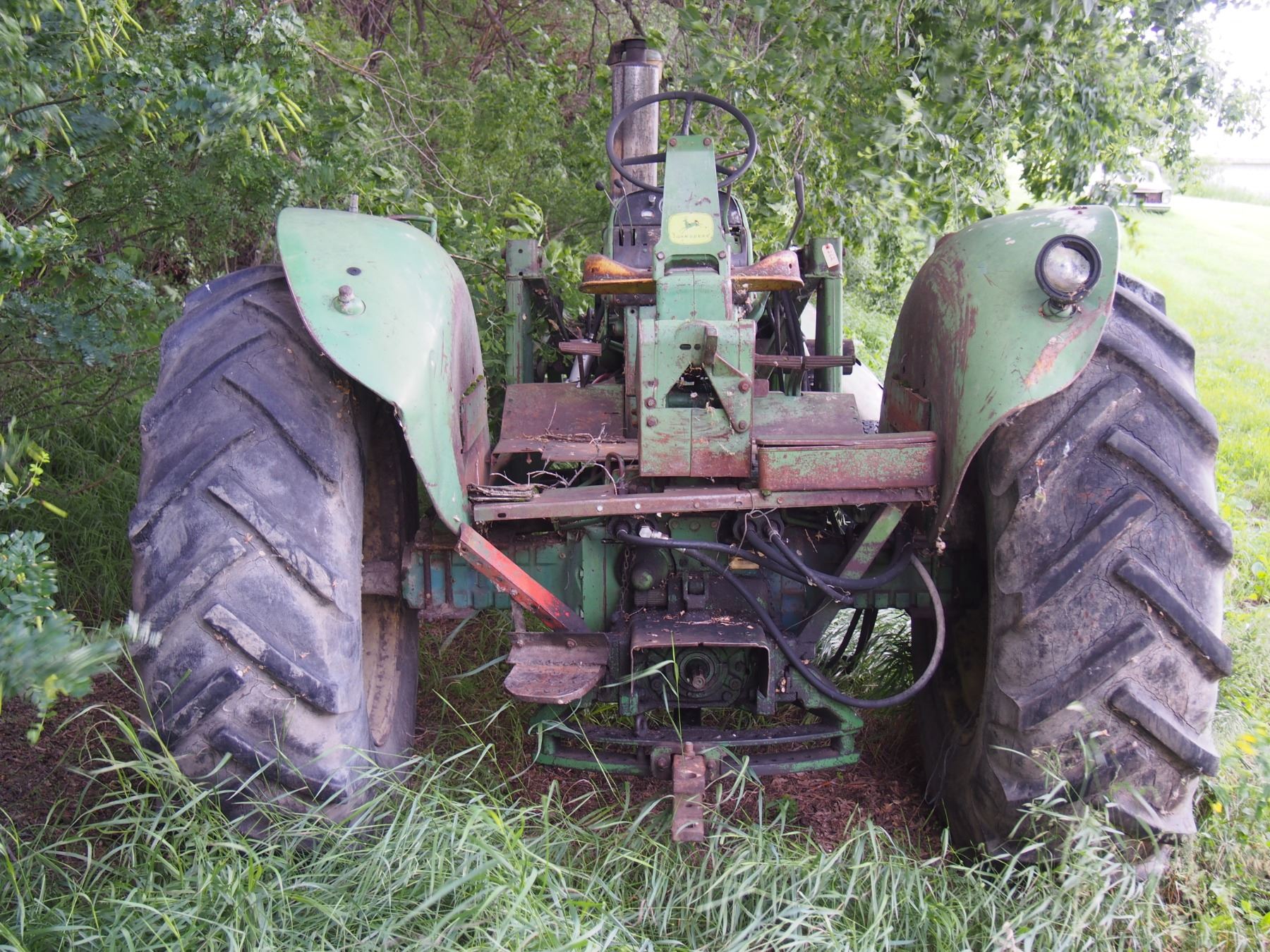 John Deere 3020 (Motor Seized) w/ 46A Loader T123R105893R