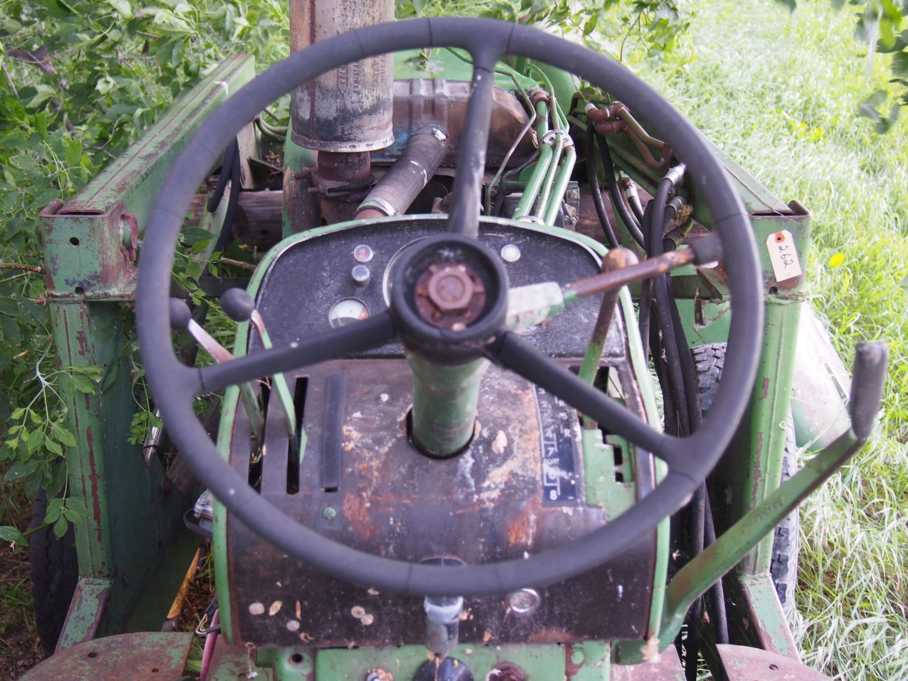 John Deere 3020 (Motor Seized) w/ 46A Loader T123R105893R