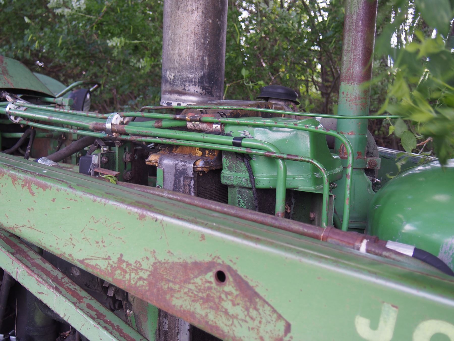 John Deere 3020 (Motor Seized) w/ 46A Loader T123R105893R