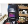 Image 5 : Lincoln Electric Welder Weld Pack 140HP with Helmet