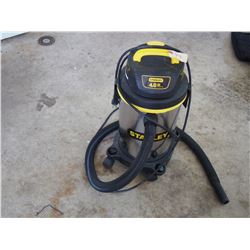 Stanley 4.0HP Shop Vacuum (working) with Attachments