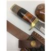 Image 4 : 10" Inlaid Wood & Brass Handle Damascus Hunting Knife With Stitched Leather Sheath