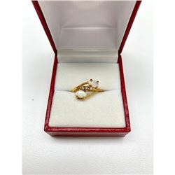 Ladies .14ct Oval Cut White Opal set in 14K Gold Plated Ring