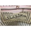 Image 2 : Monogram Canvas Louis Vuitton Purse