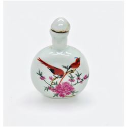 Iron-Red Birds Painted On Porcelain Snuff Bottle