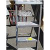 Image 1 : 5' ALUMINUM STEP LADDER