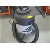 Image 1 : SMALL SHOP VAC 4 GAL WET/DRY VACUUM