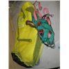 Image 1 : A LOT OF DOG LEASHES, DOG LIFEJACKET IN MESH BAG
