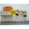 Image 1 : PR OF VINTAGE OPERA GLASSES