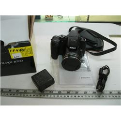 NIKON COOLPIX B700 CAMERA AS NEW