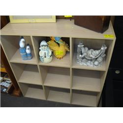 CUBBY HOLE SHELF UNIT