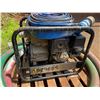 Image 8 : Portable Water Pump with Honda Motor and 2 Hoses