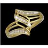 Image 1 : 10KY Gold Beautiful Swirl Diamond Ring