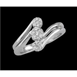 14K Gold .25ct Diamond Flower Right-Hand Ring