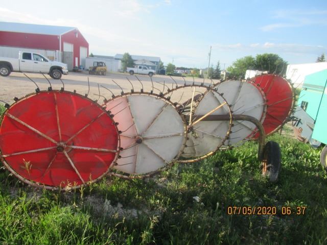 Pollard 5 Wheel Rake