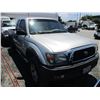Image 2 : TOYOTA TACOMA 2002 SALV T/DONATION