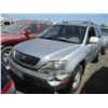 Image 2 : LEXUS RX350 1999 L/S-DONATION