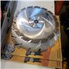 Image 2 : TRAY OF TOOLS AND SAW BLADES