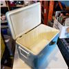 Image 2 : BLUE METAL COLEMAN COOLER
